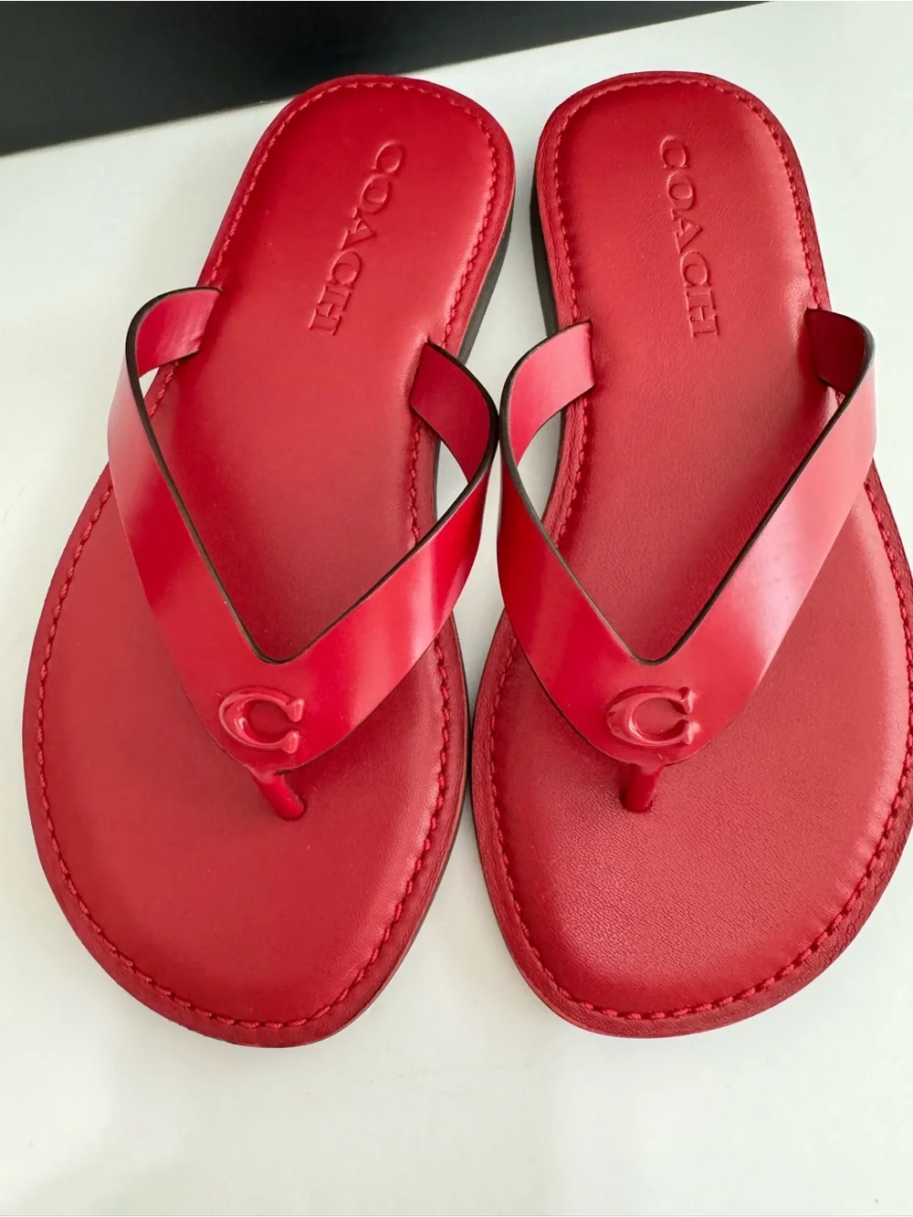 Coach Brianna Ruby Leather Logo Flip Flop Sandals Size 5B CZ379